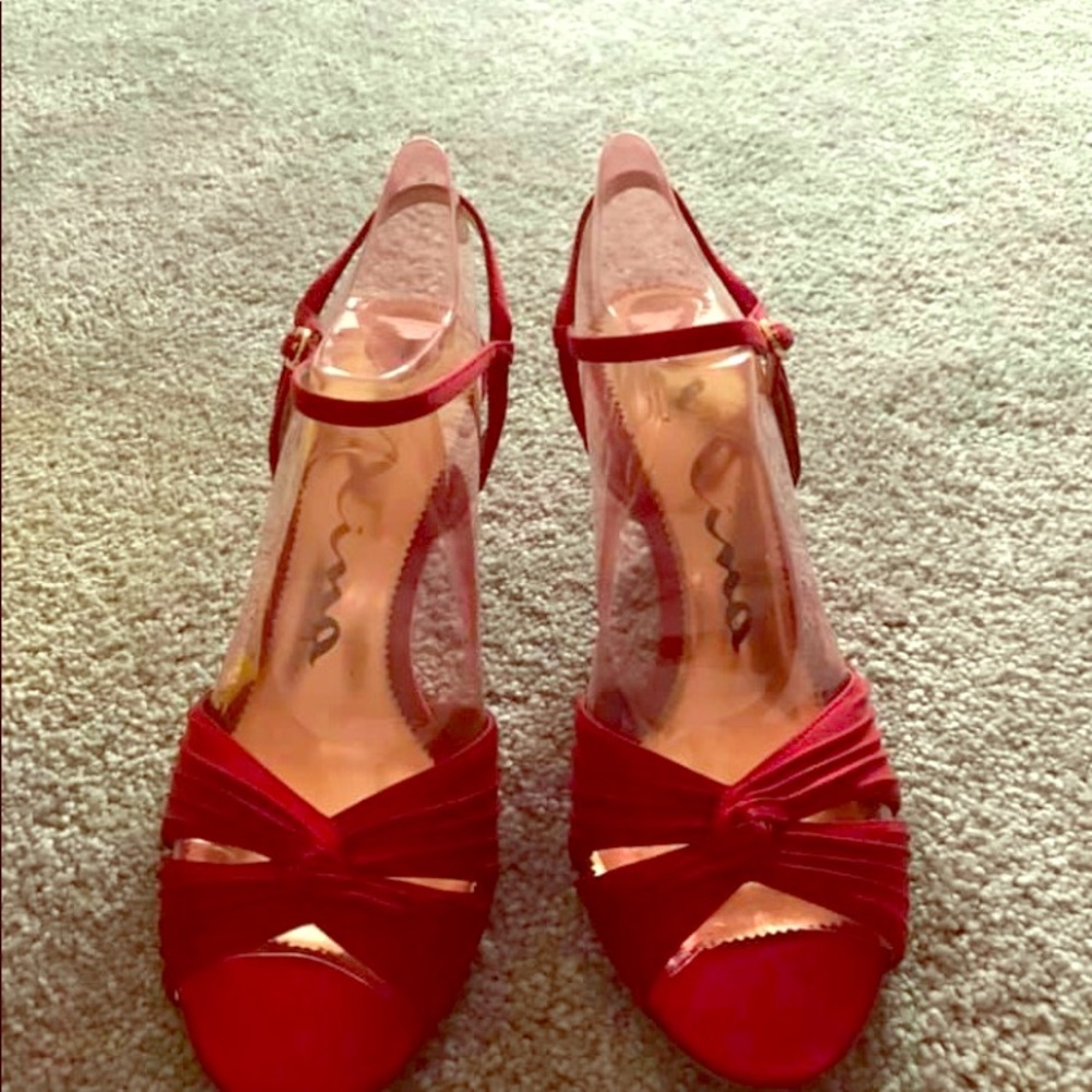 Dressy shoes